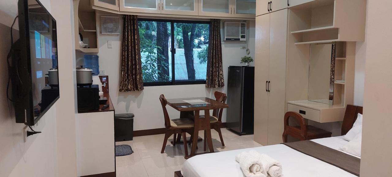 Le Chateau Residences Bacolod Exterior photo